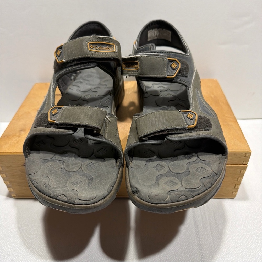 Columbia Hook & Loop Sandals Gray & Gold Great For Outdoor & Water No Size C Pic - Picture 2 of 7